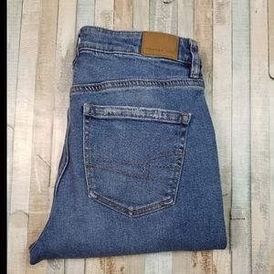 American Eagle Mom Jeans